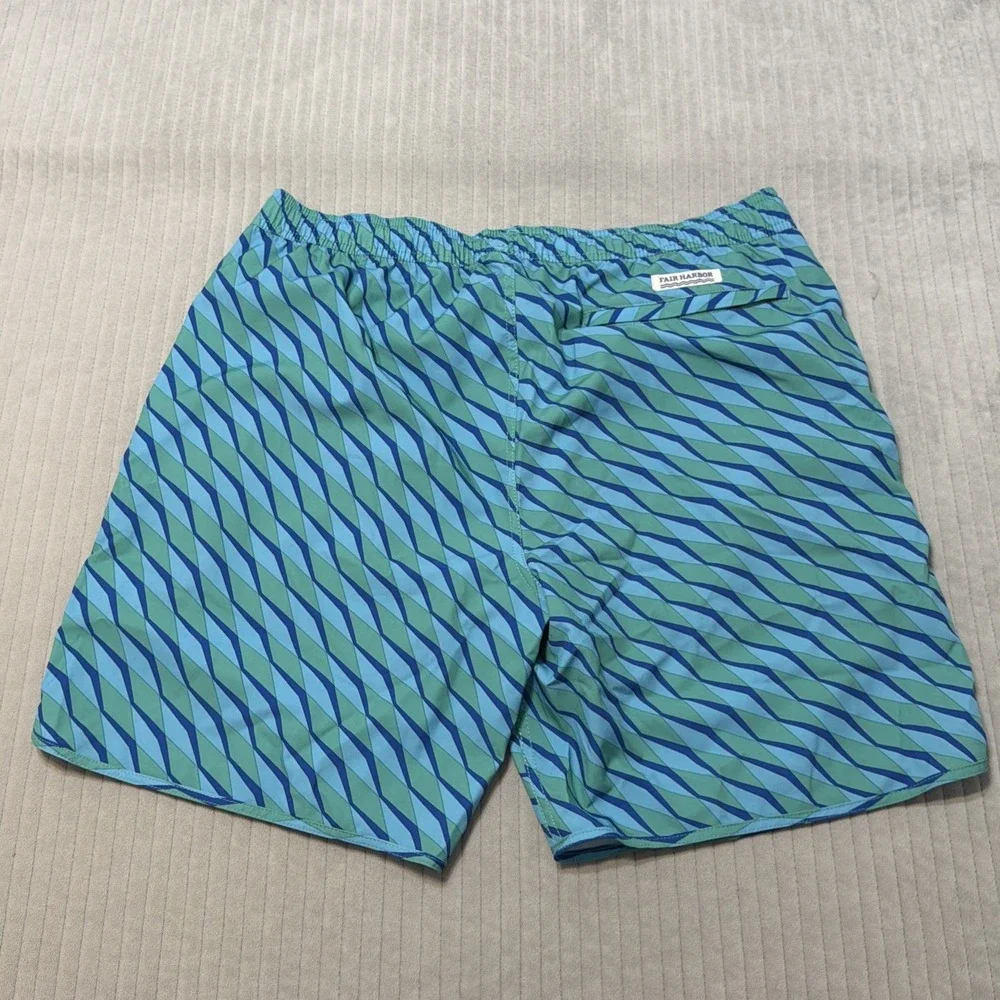 Fair Harbor Swim Trunks Mens XXL Blue Wave Print Compression Lined